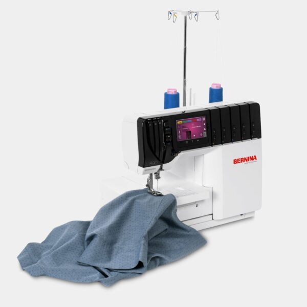 Bernina L 890