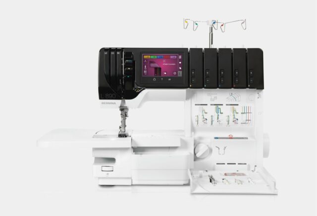 Bernina L 890