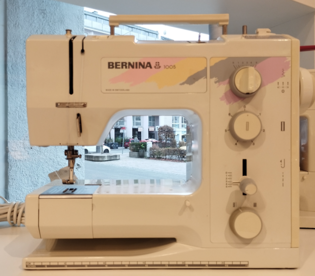 gebrauchte Nähmaschine Bernina 1005