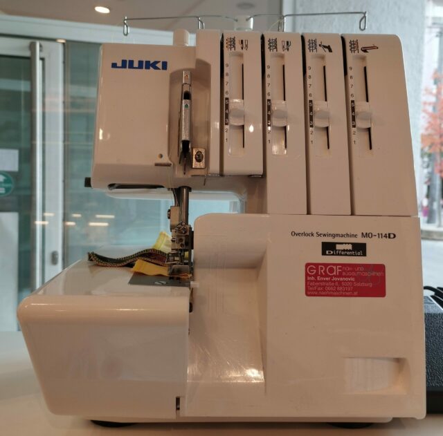 gebrauchte Overlock Juki MO 114D