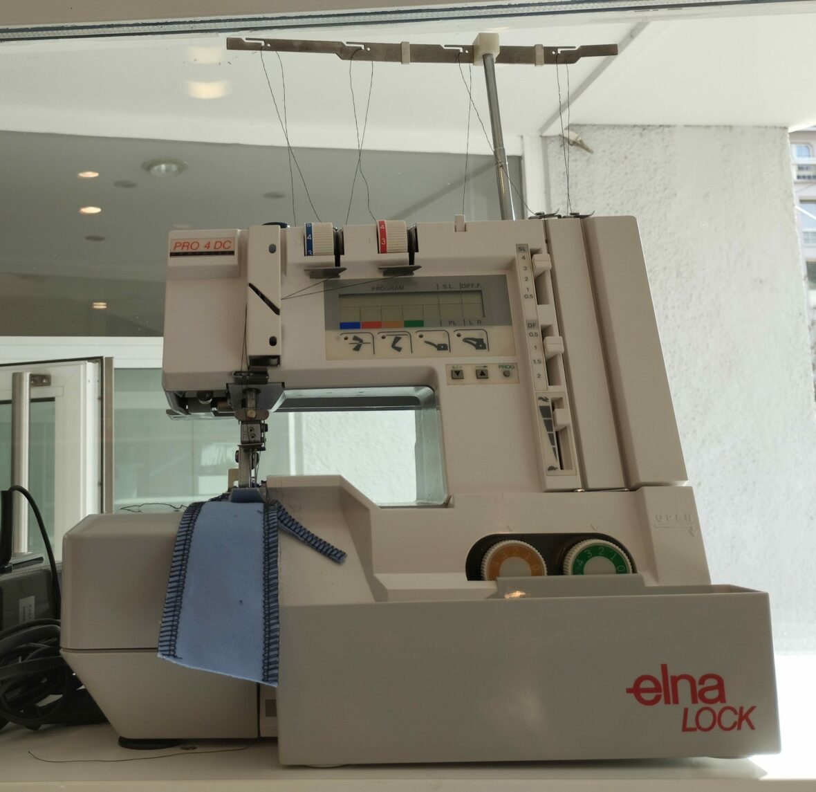 Elna Lock Overlock